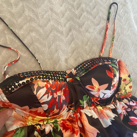 Sexy Floral BABYDOLL Top 🖤🩷 - Picture 7 of 8